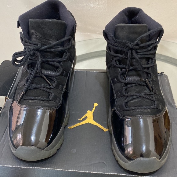 COPY - AIR JORDAN 11 RETRO 'CAP AND GOWN' - Picture 7 of 8
